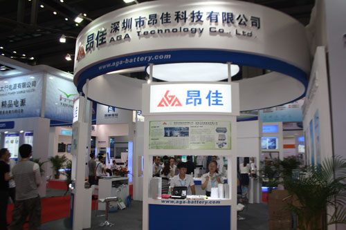 昂佳汽车应急启动电源展会