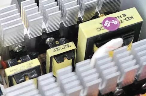 电源厂家:从电源内部了解电源